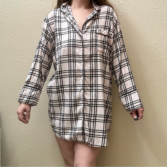 Victoria's Secret Other - Victoria’s Secret Flannel Plaid Black/Pink Button Collar Pajama Nightgown Shirt